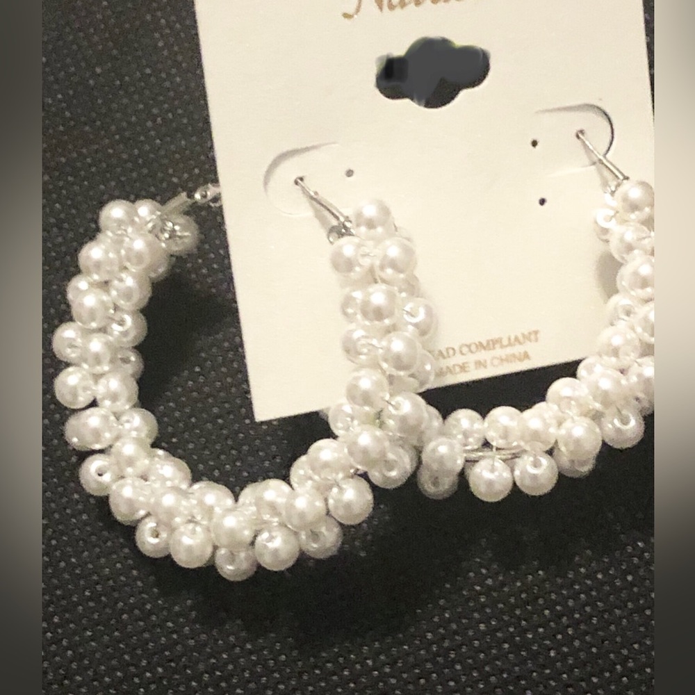 Natasha faux white oversized pearl silver plated‎ hoop earrings new - Picture 8 of 15